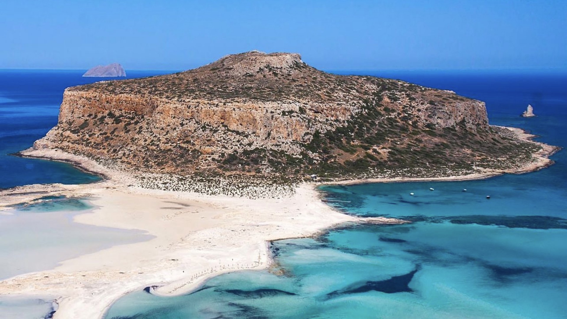 Discovering Balos and Gramvousa: Crete’s Untamed Beauty